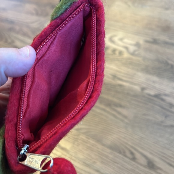 Red Felted with Flower Applique Small Zip Purse - Picture 3 of 3